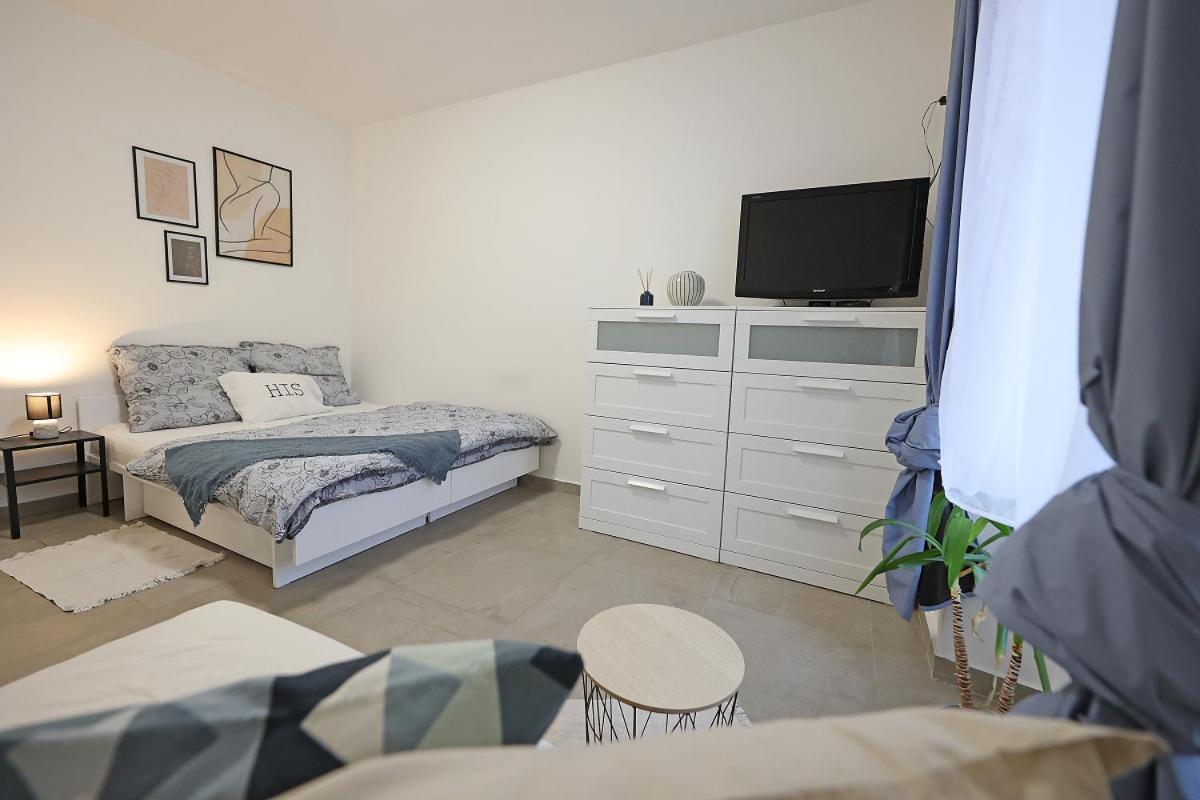Apartamento Fara 3 Libice nad Cidlinou Exterior foto